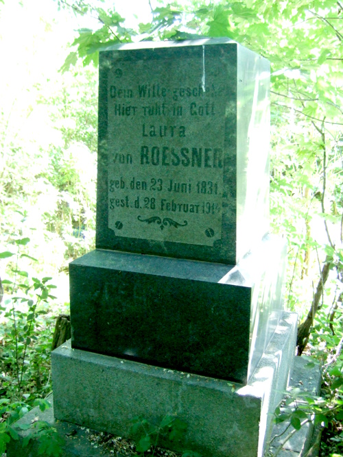 Roessner, Laura von 